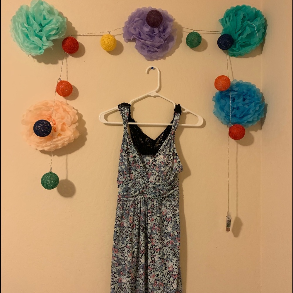 Women’s dress